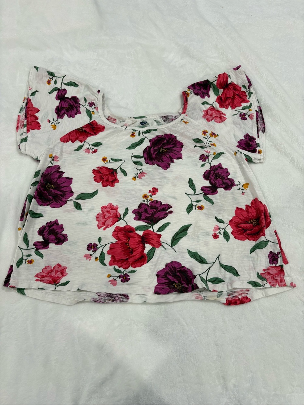 Old Navy White Floral Short Sleeve Top with Red and Purple Blooms